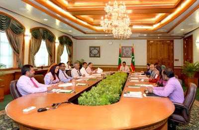 ފަސް މިނެޓް: އާރެއް ބާރެއް ނެތް ހަތަރު ވަނަ ބާރު!