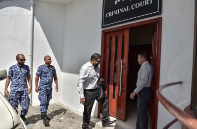 އަދީބުގެ ހެކިންގެ ގޮތުގައި މައުމޫނާއި ފަސްޓް ލޭޑީ ފާތުން