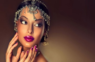 ހޫނު މޫސުމާ އެންމެ ގުޅޭ ލިޕްސްޓިކް ކުލަތައް