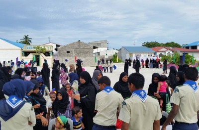 ބައްޕަ ހައްޔަރުކޮށް، ދަރިން ދައުލަތުގެ ބެލުމުގެ ދަށަށް