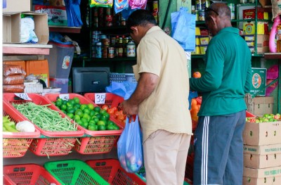 ލޯނާއި ތަކެއްޗަށް އެދުނު ކުދި ވިޔަފާރިވެރިންގެ އިންތިޒާރަށް ނިމުމެއް