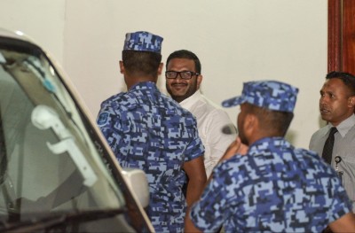 ބޮޑެތި ޝަރީއަތްތަކެއްް ނިމުމަކާ ގާތަށް، ފަހު އަޑުއެހުން މާދަމާ