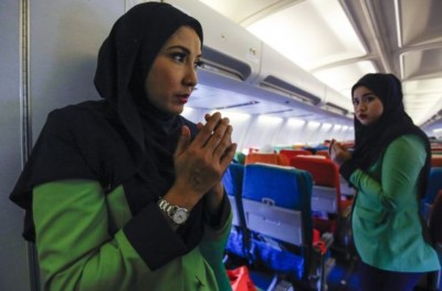 މެލޭޝިއާގެ ފުރަތަމަ އިސްލާމިކް އެއާލައިން މަނާކޮށްފި