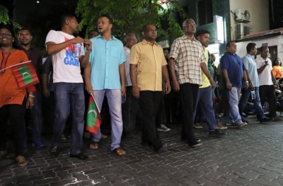 ކަރަންޓު އަގުހެޔޮ ކުރުމުގެ ވައުދު ދަނީ ފުލުން: އެމްޑީޕީ