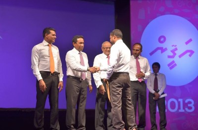 ޕްރައިމަރީއަކާ ނުލައި ރައީސް ޔާމީނަށް ޓިކެޓް ދޭން މައުމޫން ބޭނުންފުޅެއް ނުވޭ