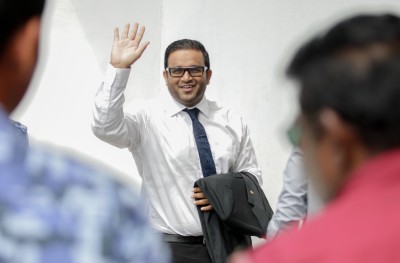 އަދީބުގެ ފިސްތޯލަ މައްސަލައިގެ އަޑުއެހުން ނިމިއްޖެ، ހުކުމް ކުރާނެ ދުވަހެއް ނޭނގޭ