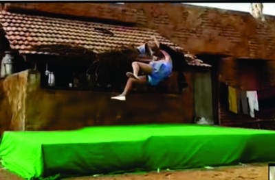 ސްޓަންޓްތައް ހަދާ ގީތާ ޓަންޑަން އަކީ މިސާލެއް