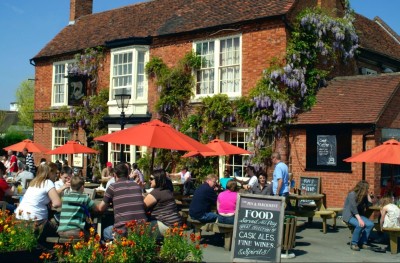 އެކުވެރިންގެ ދުމުން ތިމާ ހުލިވާން ދޫކޮށްނުލާތި!