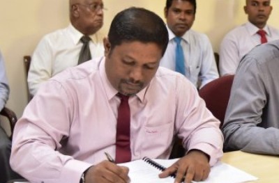 އެމްއާރުޑީސީ މަސައްކަތް ކުރަނީ މެންޑޭޓާ ޚިލާފަށް: އޮޑިޓް ރިޕޯޓް