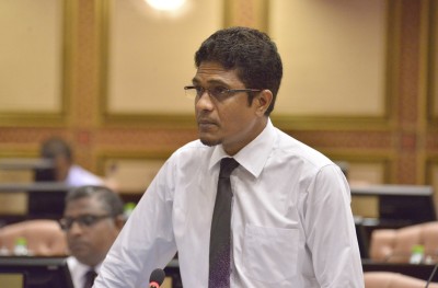 އަބުރާ ބެހުމުގެ ބިލު އަނބުރާ ގެންގޮސް، "ލުއިތަަކެއް" ލިބޭ ބިލެއް ހުށަހަޅައިފި