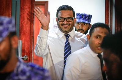 އަދީބު ވީހާ ވެސް އަވަހަކަށް ޖަލަށް ބަދަލުކޮށް ދޭން އެދެފި