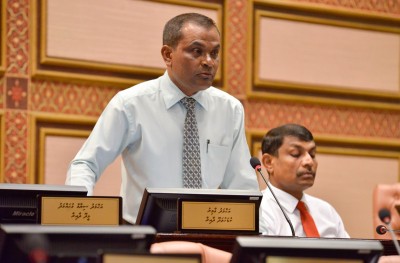 ހައްދުފަހަނައެޅުން ހުއްޓުވަން ހުރިހާ މެމްބަރުން އެއްގަލަކަށް އަރަން ޖެހޭ: މެމްބަރުން