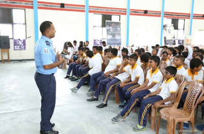 ކޮލަމް ށަވިޔަނި: ކޭމްޕަކަށް ގެންގޮސް ލީމާ ވަޅި ހެރުން ހުއްޓޭނެތަ؟