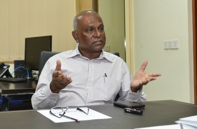 ބަންދު ސަލީމް އިސްކޮށް ހުންނަވައި، ސޮލަރެލްގެ ފުރަތަމަ ފިޔަވަޅު