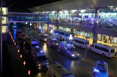 އިސްތަންބޫލް އެއާޕޯޓަށް ޖާނުންފިދާވުމުގެ ހަމަލާއެއްދީ 10 މީހުން މަރާލައިފި