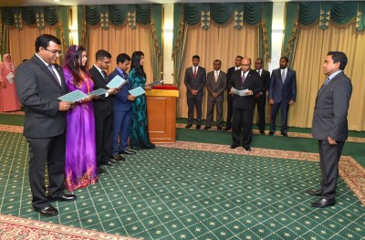 ފަސް ވަޒީރުންނަށް ރުހުން ހޯދުމުގެ މައްސަލަ ކޮމެޓީއަށް ފޮނުވައިފި