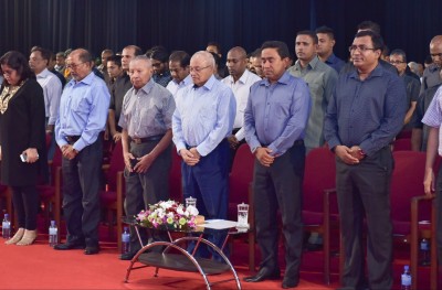 ޒާހިރު ނަސީރުގެ ނަން ރަން އަކުރުން ލިޔެވޭނެ: މައުމޫން
