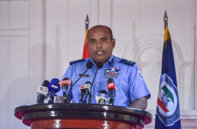 ދެން ޖެހޭނީ ނާޒިމްގެ މައްޗަށް ކުށް ސާބިތު ނުވާ ކަމަށް ނިންމަން: ކުރީގެ އުއްތަމަ ފަނޑިޔާރު