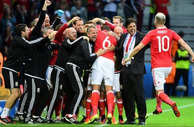 ތާރީހު ލިޔެވިއްޖެ، އަދިވެސް ބޭނުމީ ކުރިއަށްދާން: ވޭލްސް ކޯޗު