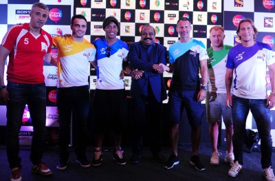 އިންޑިއާގެ ފުޓްސަލް ލީގުގައި ރޮނާލްޑީނިއޯ އާއި ގިގްސް ކުޅެނީ