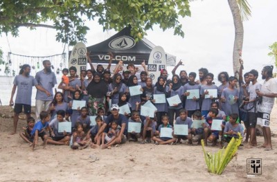 ދިހަ ދަރިންނަށް ފަހު މަންމަ ވެސް ރާޅާއަޅަން ފަށައިފި