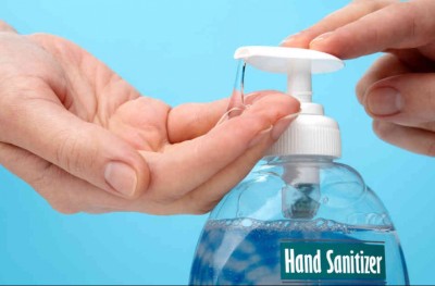 ސެނިޓައިޒާ ރައްކާތެރިތޯ ބަލަން ފަށައިފި