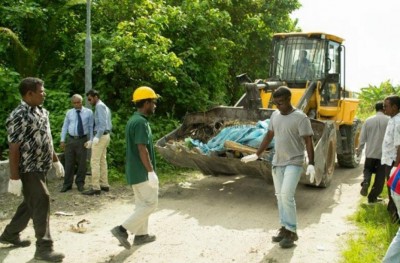 އައްޑޫގެ ކުނީގެ ހިދުމަތުން އަންނަ މަހުން ފެށިގެން އަގު ނަގަން ނިންމައިފި