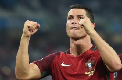 ކުރިއަށް ވުރެ ވަރުގަދަކޮށް އެނބުރި އަންނާނަން: ރޮނާލްޑޯ