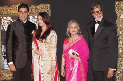 އައިޝްވަރިޔާގެ ގައިގޯޅި މަންޒަރުތަކަކާ ހެދި އަމީތާބު ނުރުހިފައި؟