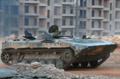 ސީރިއާގެ ހަނގުރާމަވެރިން ހަލަބުގެ އަސްކަރީ މަރުކަޒަކަށް ހަމަލާދީފި