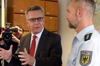 ޖަރުމަނުގައި މޫނު ބުރުގާ އެޅުން މަނާކުރަނީ