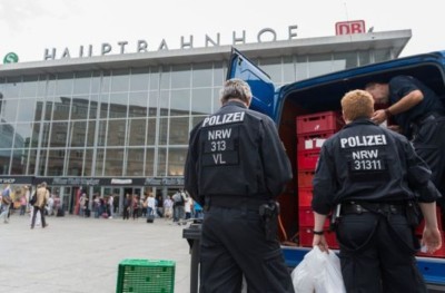 ޖަރުމަނުގައި މޫނު ބުރުގާ އެޅުން މަނާކުރަނީ