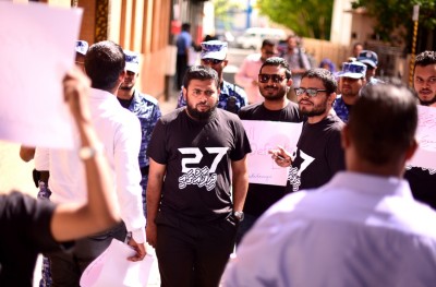 އަބުރުގެ ބިލް ބަލައިގަތުމުގައި ޕީޕީއެމް ކޯލިޝަންގެ ބައެއް މެމްބަރުން ވިޕާ ހިލާފުވެއްޖެ