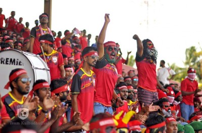 ސާފް ޗެމްޕިއަންޝިޕް ކާމިޔާބުކުރި ޓީމުގެ މެޗަށް ކުޅުދުއްފުށިން ސަޕޯޓަރުން އަންނަނީ