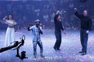 ބޮލީވުޑްގައި ކުރިއަށް ހުރީ އުންމީދީ ފިލްމުތަކެއް