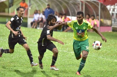 އީގަލްސް ފުރަތަމަ ފަހަރަށް ބަލިވިއިރު މާޒިޔާ ލީޑު ފުޅާކޮށްފި