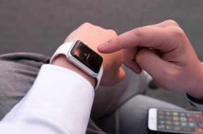 ސްމާޓް ގަޑިއެއް ނުހޯދާ ތިޔަ ހުންނަނީ "އެޕަލް ވޮޗް 3" ނެރެންދެންތަ؟