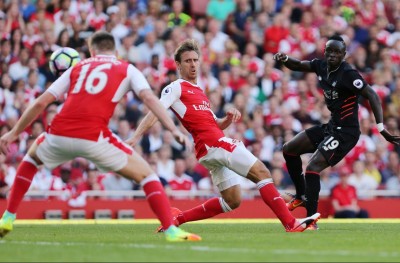 ޔުނައިޓެޑަށް ރަނގަޅު ފެށުމެއް، ލިވަޕޫލުން އާސެނަލް ބަލިކޮށްފި