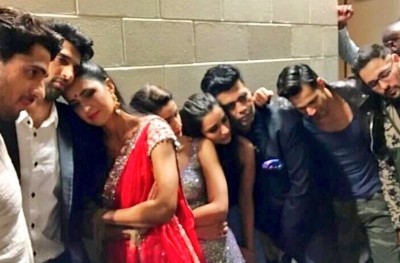 ހިއުސްޓަންގައި ޕްރިޔަންކާ އަށް ޕަރިނީތީގެ ޚާއްސަ ޕާފޯމަންސެއް