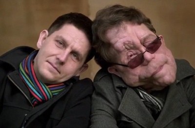 މި އެއްމާބަނޑު ދެބެއިން އުފަންވި އިރު ސިފަ އެއްގޮތް