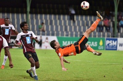 ބީޖީއާ އެއްވަރުވެ އީގަލްސް އަށް އުނދަގޫތަކެއް