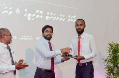 ރާއްޖޭގައި ޑިމޮކްރަސީ ގާއިމުވެއްޖެ، އެ ނިޒާމު ގަބޫލުކުރުމުގެ ގާބިލްކަން ހުންނަންވާނެ: ހޯމް މިނިސްޓަރު