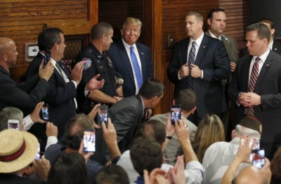 ޓްރަމްޕް ހޫނު ފެނަށް، ޕާޓީގެ އިސް ފަރާތްތަކުގެ ތާއީދު އަނބުރާ ގެންދަން ފަށައިފި