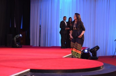 ޖޭސީއައި ޒުވާނުންގެ އެވޯޑު 10 މީހުންނަށް