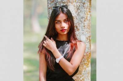 ވޯގް މަޖައްލާގައި ދިވެހި މޮޑެލް ރައުދާ