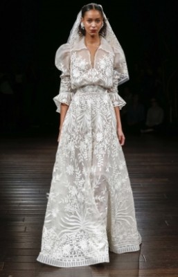 ބްރައިޑަލް ފެޝަން ވީކްގެ އެންމެ ހިތްގައިމު ކަލެކްޝަންތައް