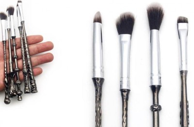 ހެރީ ޕޮޓާގެ މޭކަޕް ފިހިތަކެއް