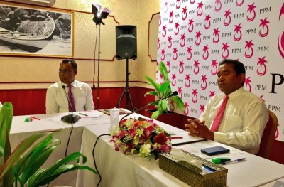 އެއް "ޕީ" ރައީސް ޔާމީނަށް، އަނެއް "ޕީ" މައުމޫނަށް!