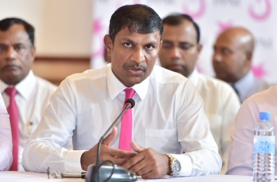 މިނިވަން މުއައްސަސާތަކާ ބެހޭ ކޮމެޓީ އާއި 241 ކޮމެޓީން ރިޔާޒު އިސްތިއުފާ ދެއްވައިފި