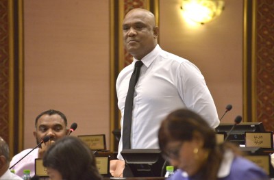 އަރީފަށް ނަސޭހަތްތެރިވެ، ވިޕްލައިނާ ހިލާފު ނުވުމަށް އިތުރު ފުރުސަތެއް ދީފި